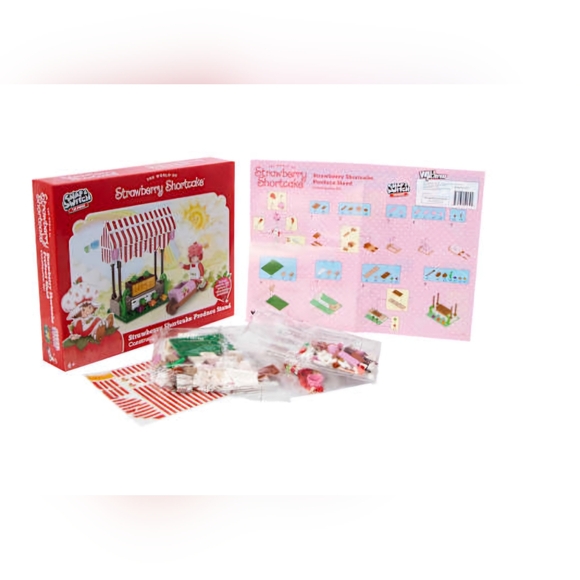 Strawberry Shortcake Produce Stand Building Blocks Kit - Picture 5 of 6